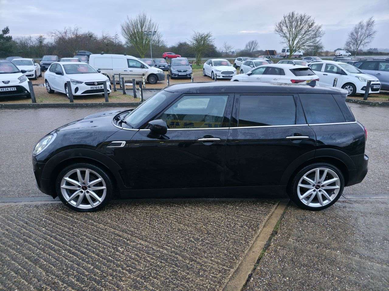 2021 MINI CLUBMAN 2021 MINI CLUBMAN