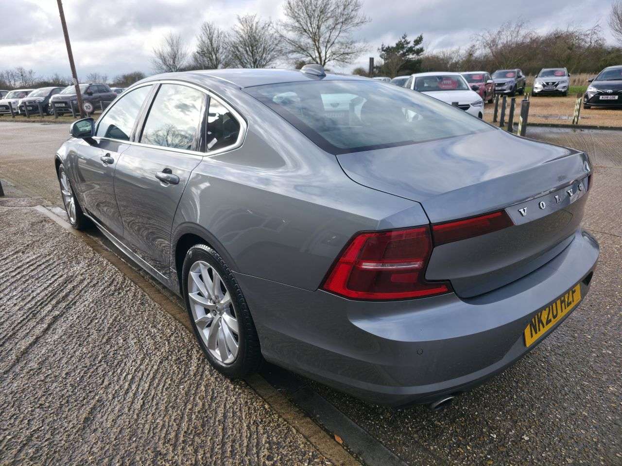 2020 VOLVO S90 2020 VOLVO S90