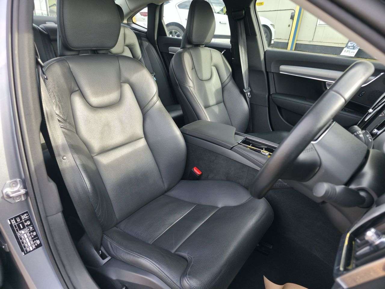 2020 VOLVO S90 2020 VOLVO S90