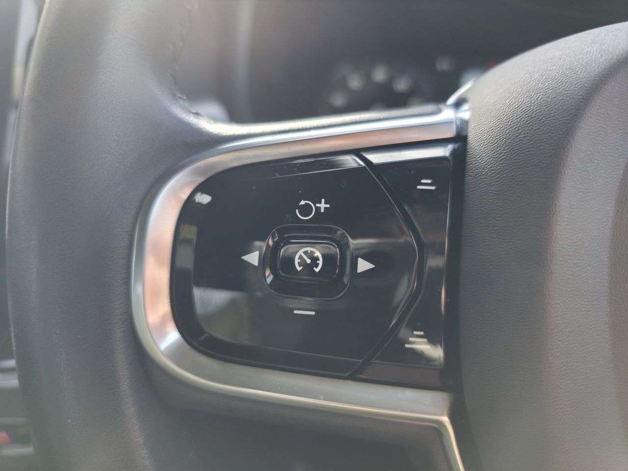 2020 VOLVO S90 2020 VOLVO S90