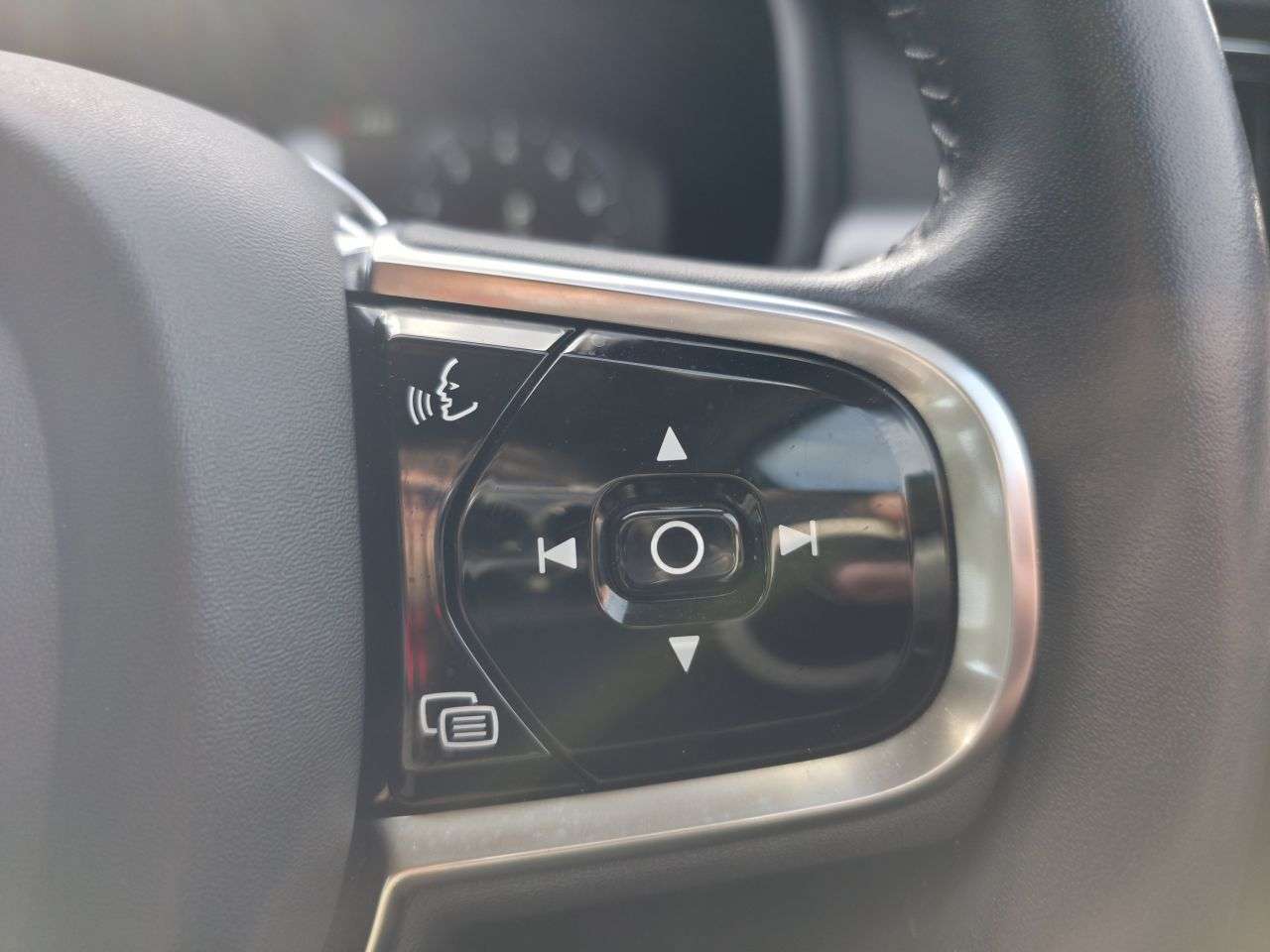 2020 VOLVO S90 2020 VOLVO S90