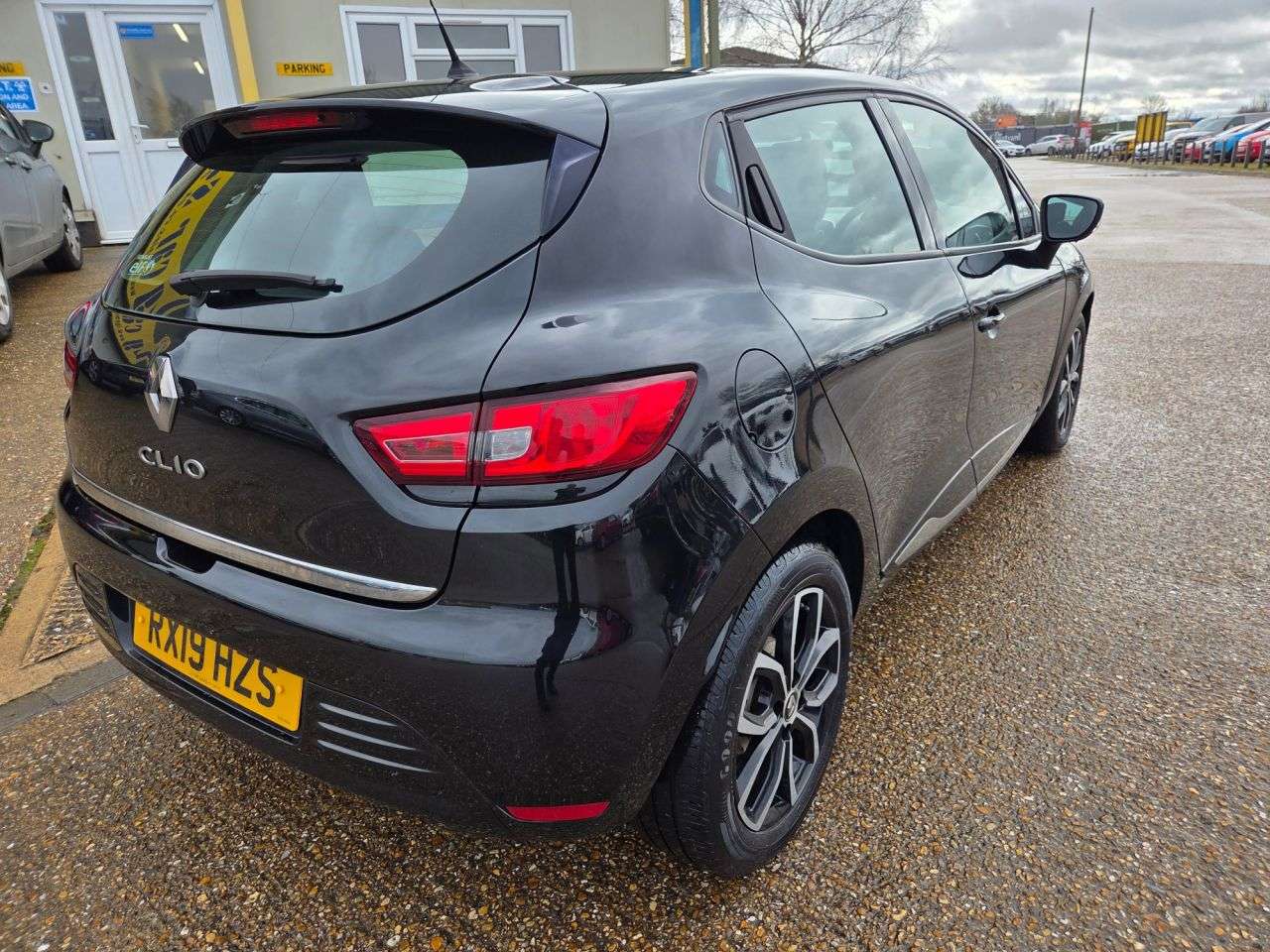 2019 RENAULT CLIO 2019 RENAULT CLIO