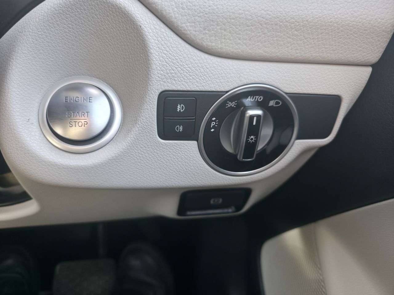 2017 MERCEDES-BENZ GLA 2017 MERCEDES-BENZ GLA