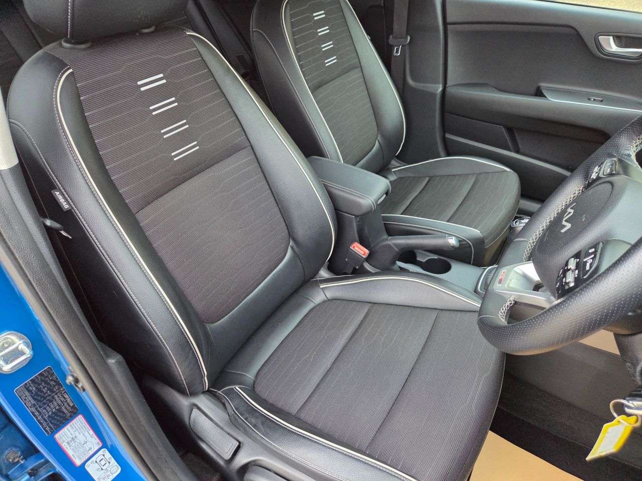2022 KIA STONIC 2022 KIA STONIC