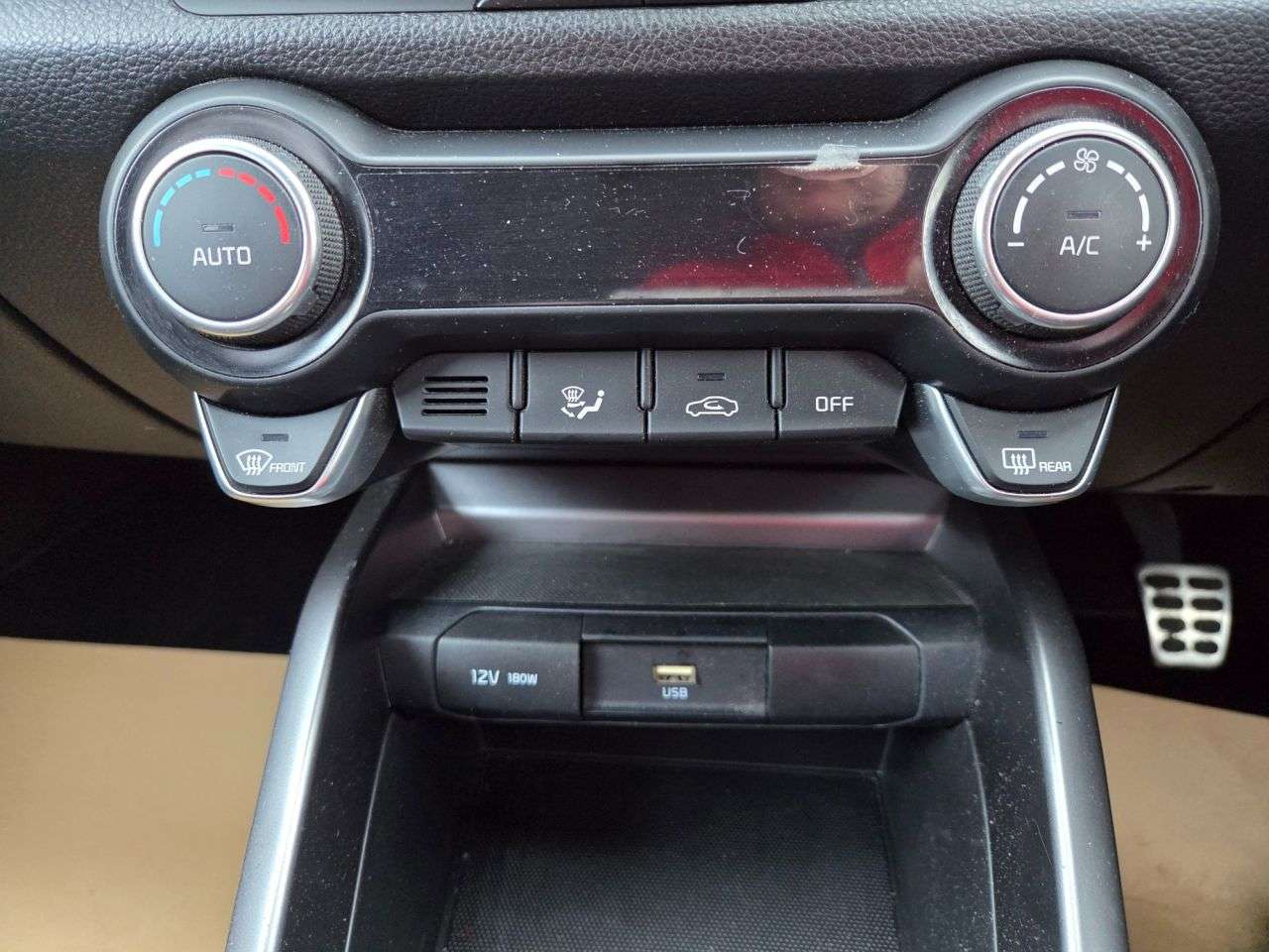 2022 KIA STONIC 2022 KIA STONIC