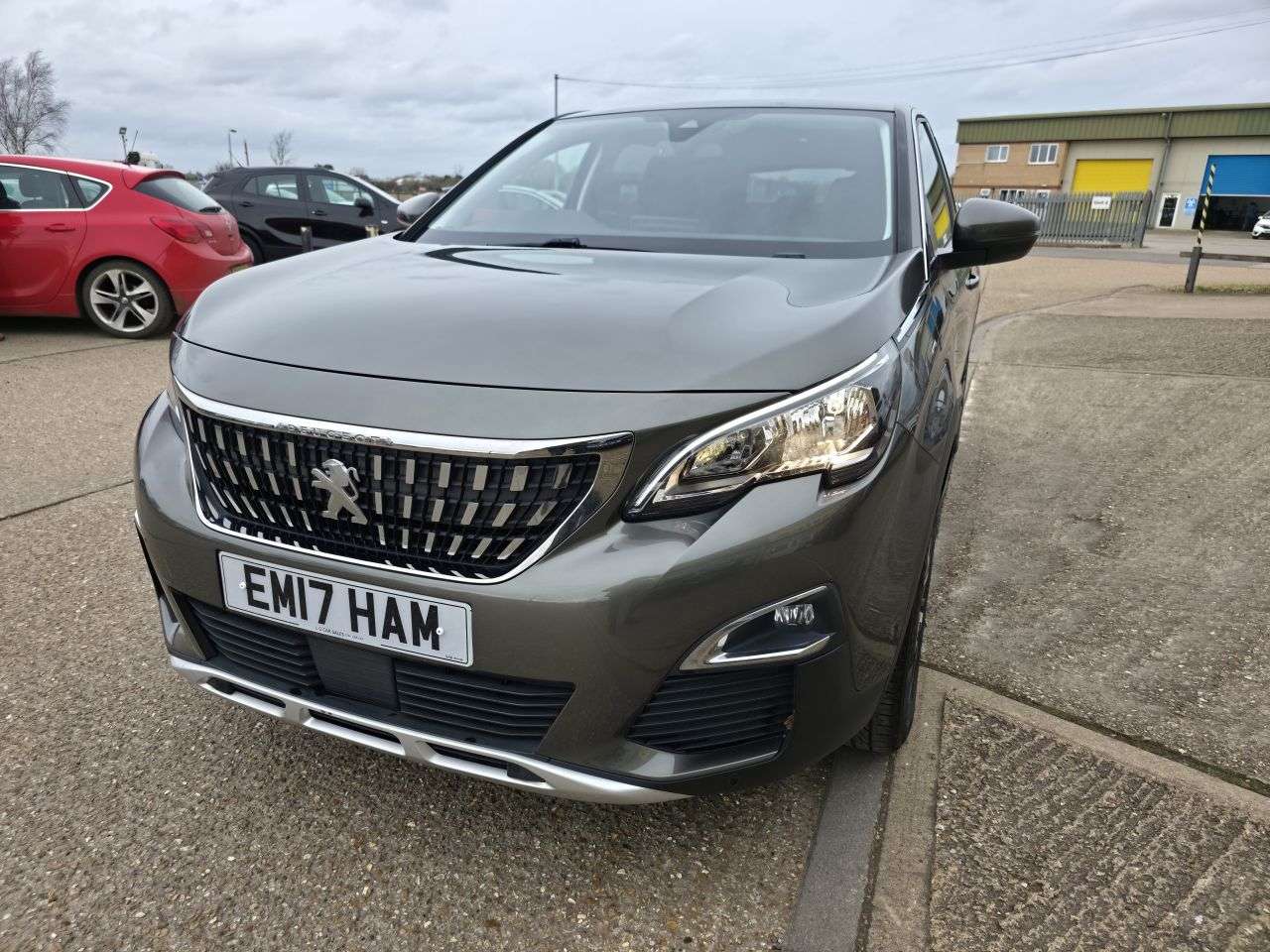 A 2017 PEUGEOT 3008 1.2 PureTech Allure SUV 5dr Petrol Manual Euro 6 (s/s) (130 ps) A 2017 PEUGEOT 3008 1.2 PureTech Allure SUV 5dr Petrol Manual Euro 6 (s/s) (130 ps)