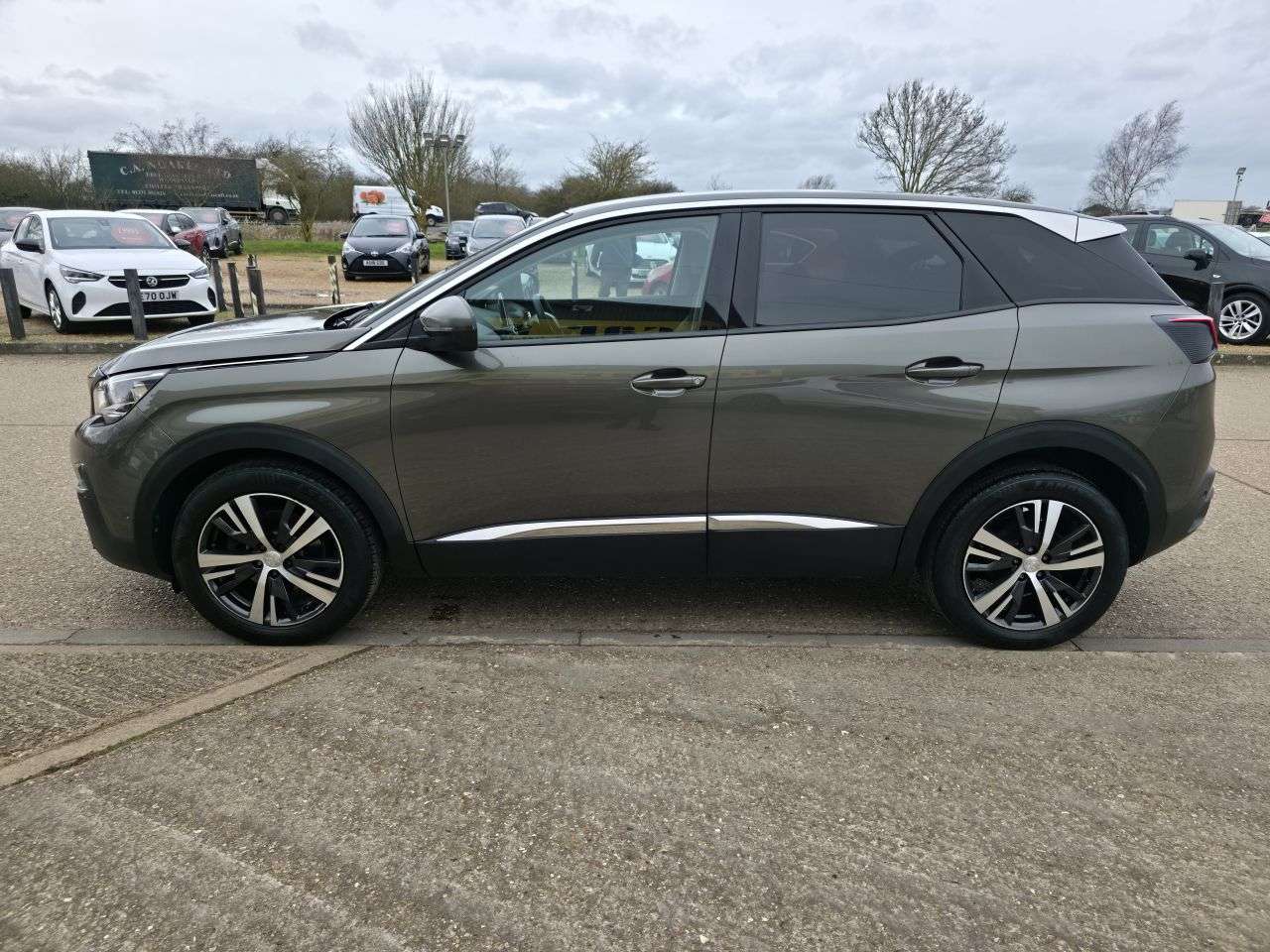 2017 PEUGEOT 3008 2017 PEUGEOT 3008