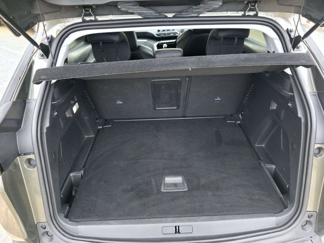 2017 PEUGEOT 3008 2017 PEUGEOT 3008