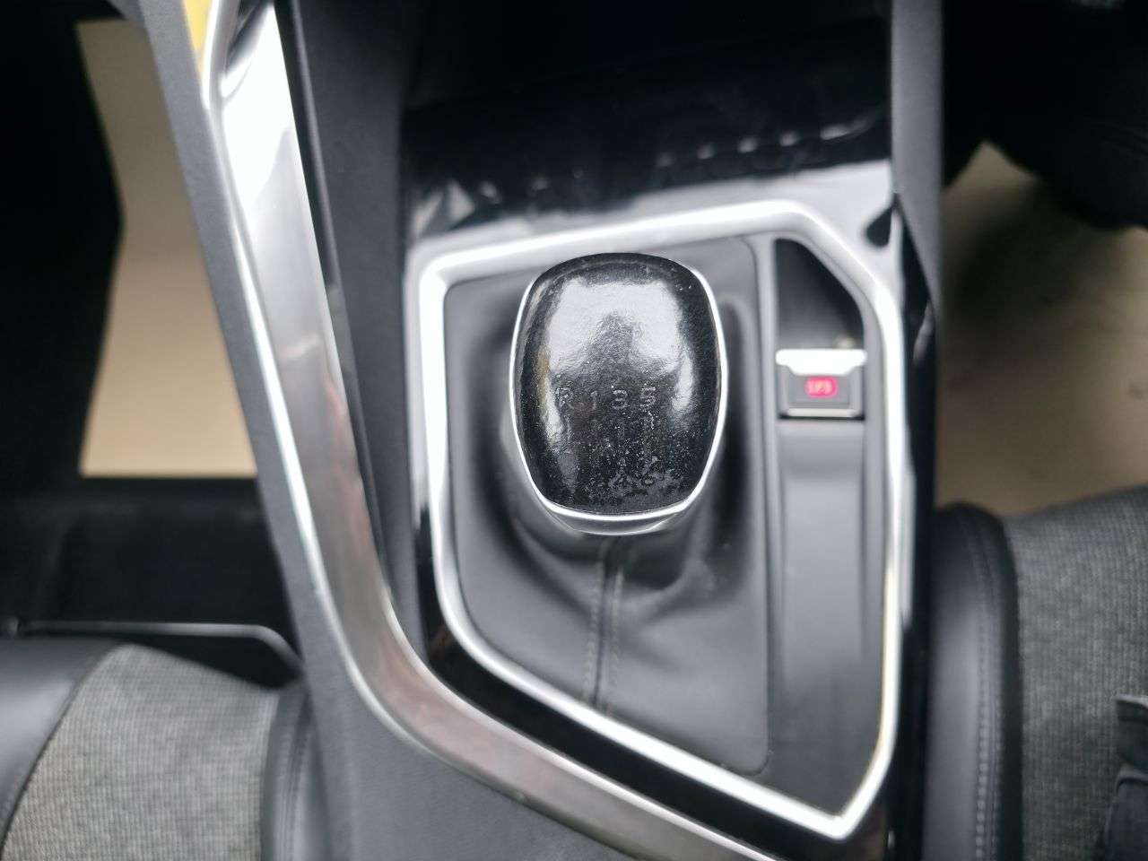 2017 PEUGEOT 3008 2017 PEUGEOT 3008