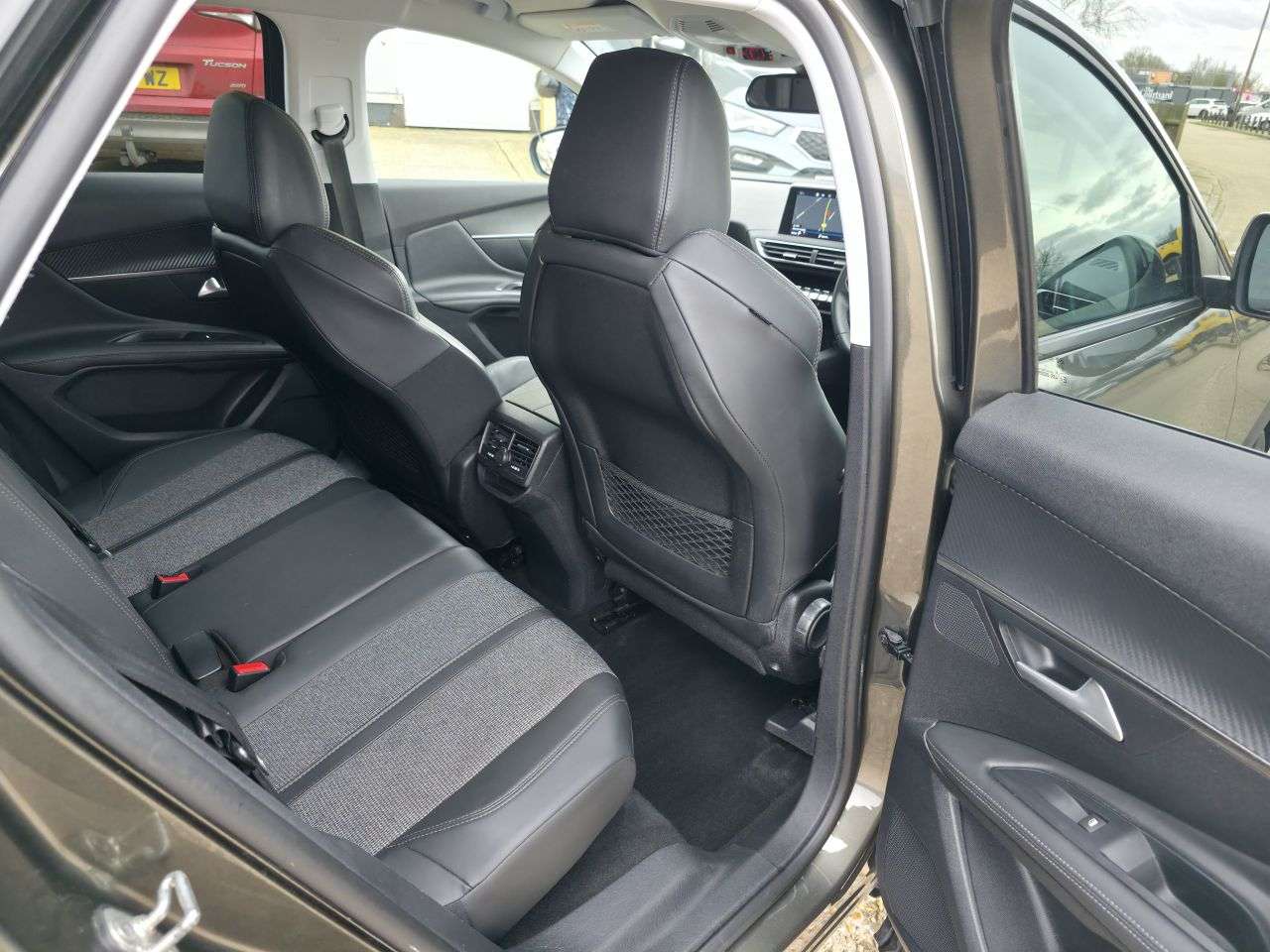 2017 PEUGEOT 3008 2017 PEUGEOT 3008