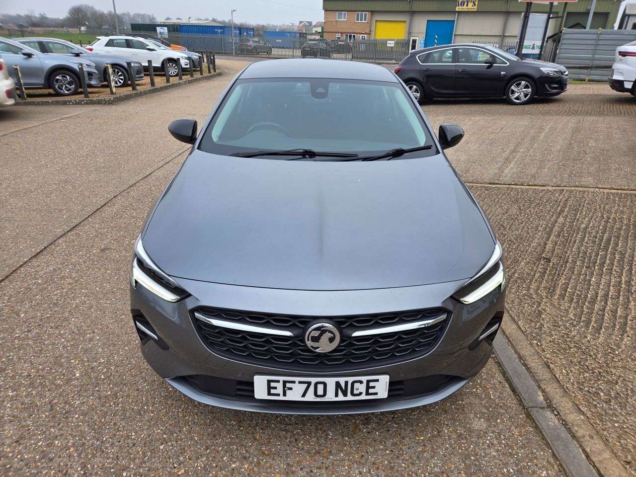 A 2020 VAUXHALL INSIGNIA 1.5 Turbo D SE Nav Grand Sport 5dr Diesel Manual Euro 6 (s/s) (122 ps) A 2020 VAUXHALL INSIGNIA 1.5 Turbo D SE Nav Grand Sport 5dr Diesel Manual Euro 6 (s/s) (122 ps)