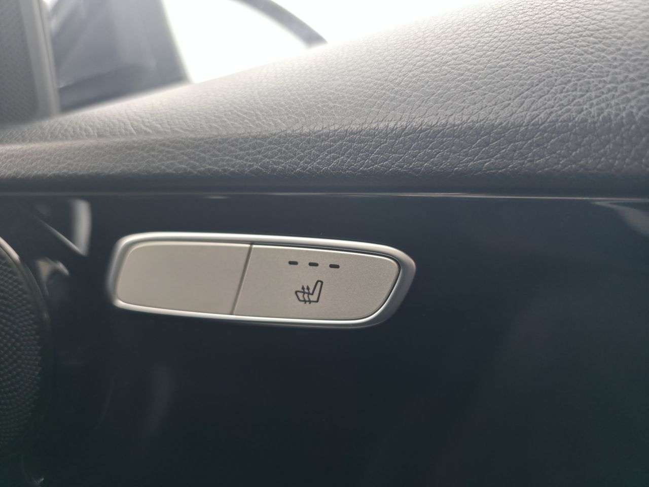 2019 MERCEDES-BENZ C-CLASS 2019 MERCEDES-BENZ C-CLASS