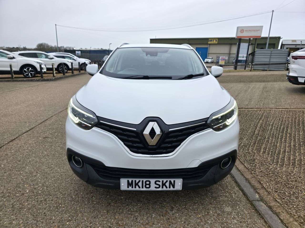 A 2018 RENAULT KADJAR 1.2 TCe Dynamique Nav SUV 5dr Petrol Manual Euro 6 (s/s) (130 ps) A 2018 RENAULT KADJAR 1.2 TCe Dynamique Nav SUV 5dr Petrol Manual Euro 6 (s/s) (130 ps)