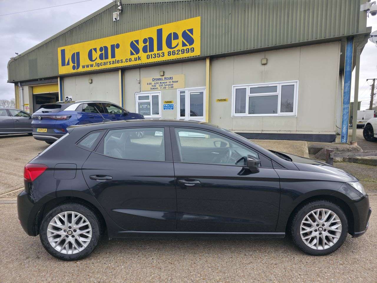 A 2017 SEAT IBIZA MPI SE TECHNOLOGY A 2017 SEAT IBIZA MPI SE TECHNOLOGY