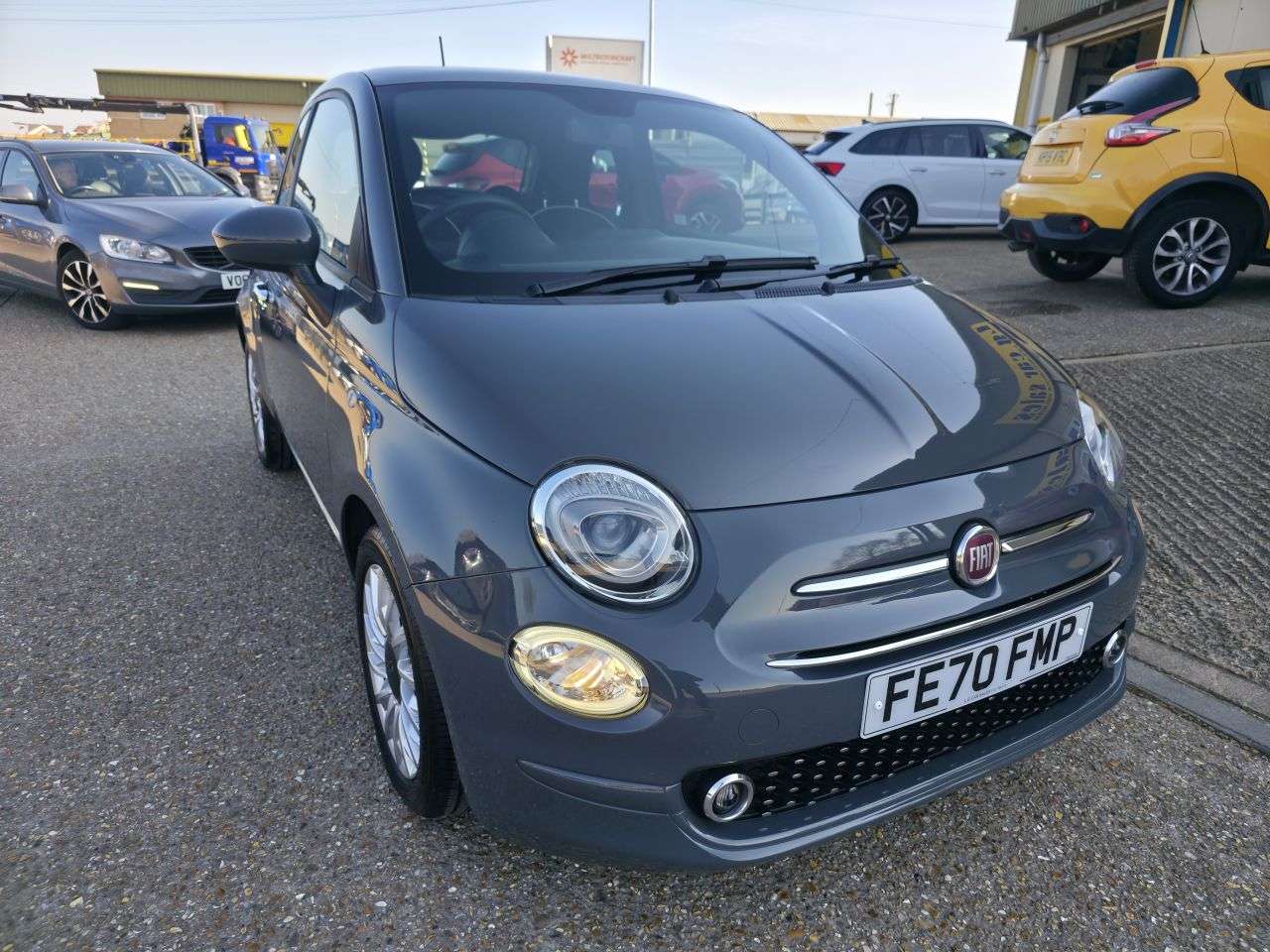 A 2020 FIAT 500 1.0 MHEV Lounge Hatchback 3dr Petrol Manual Euro 6 (s/s) (70 bhp) A 2020 FIAT 500 1.0 MHEV Lounge Hatchback 3dr Petrol Manual Euro 6 (s/s) (70 bhp)