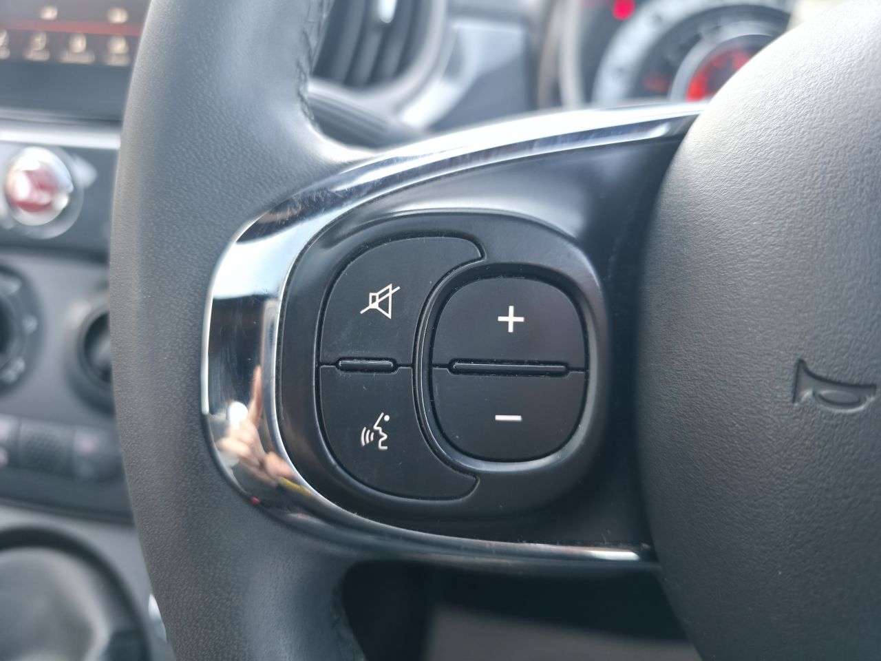 2020 FIAT 500 2020 FIAT 500