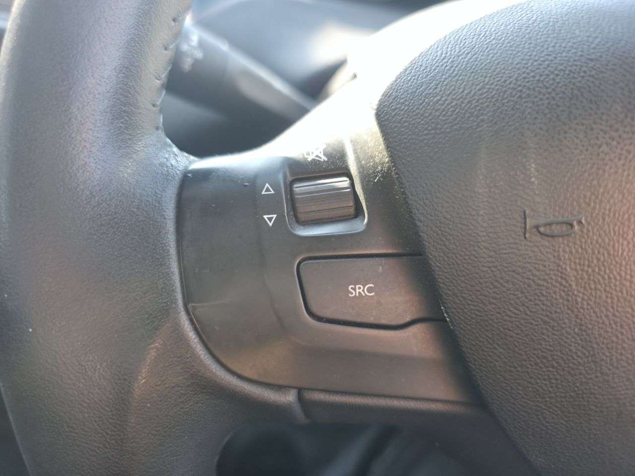 2016 PEUGEOT 2008 2016 PEUGEOT 2008