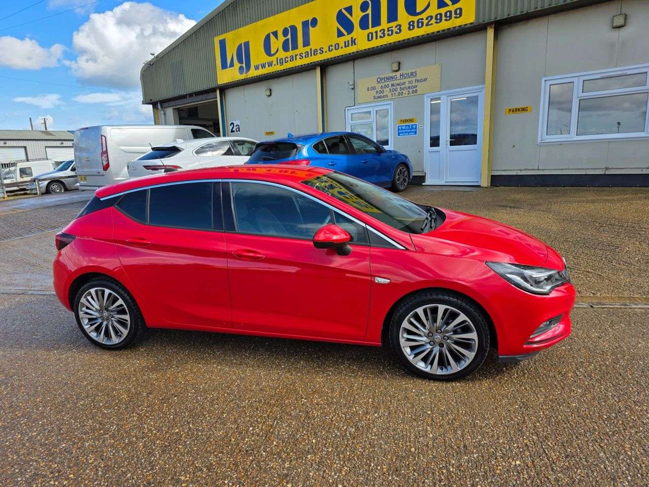 A 2019 VAUXHALL ASTRA 1.4i Turbo Griffin Hatchback 5dr Petrol Manual Euro 6 (s/s) (150 ps) A 2019 VAUXHALL ASTRA 1.4i Turbo Griffin Hatchback 5dr Petrol Manual Euro 6 (s/s) (150 ps)
