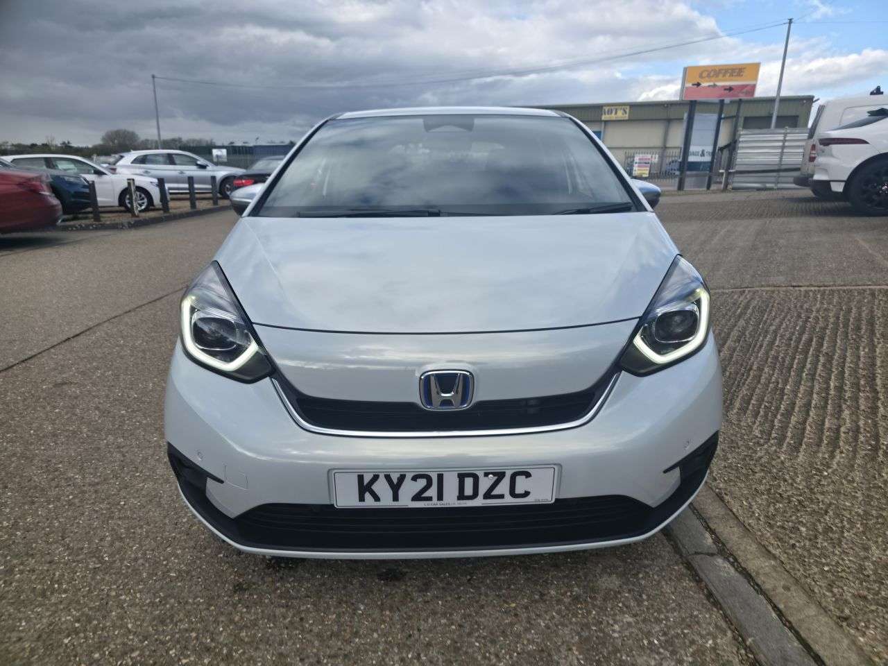 A 2021 HONDA JAZZ 1.5 h i-MMD EX Hatchback 5dr Petrol Hybrid eCVT Euro 6 (s/s) (107 ps) A 2021 HONDA JAZZ 1.5 h i-MMD EX Hatchback 5dr Petrol Hybrid eCVT Euro 6 (s/s) (107 ps)