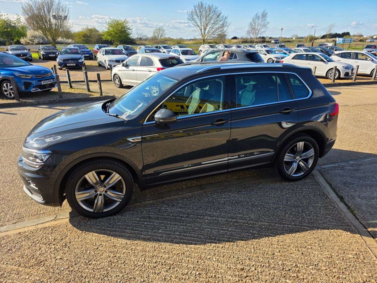2019 VOLKSWAGEN TIGUAN 2019 VOLKSWAGEN TIGUAN