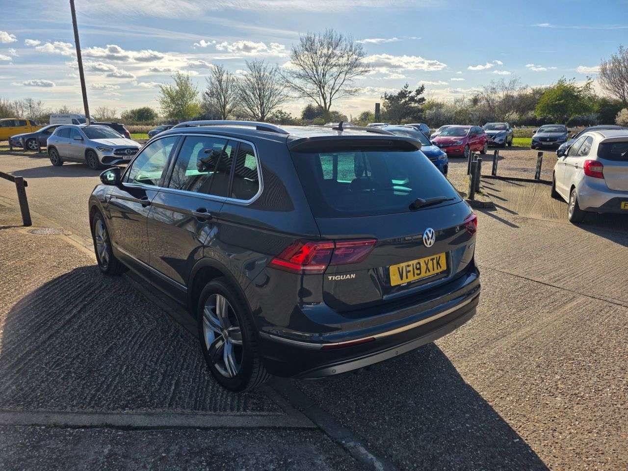 2019 VOLKSWAGEN TIGUAN 2019 VOLKSWAGEN TIGUAN