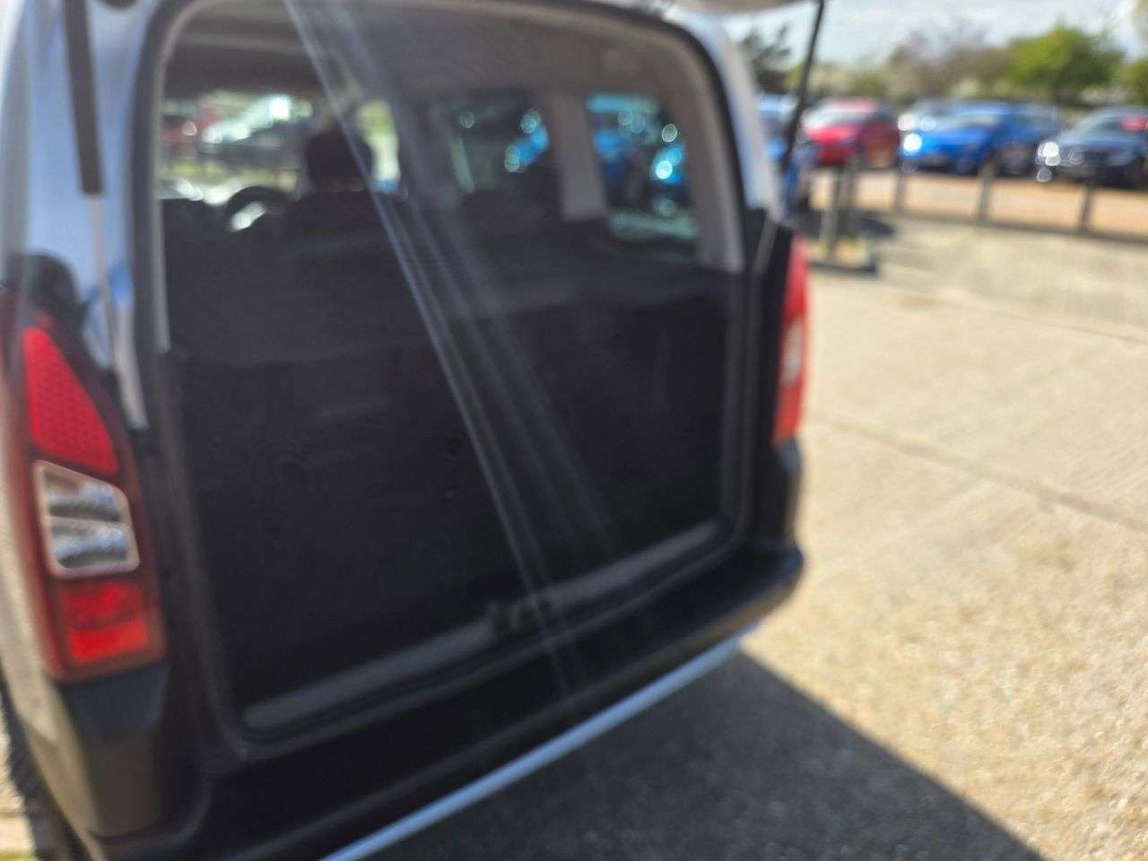 2014 PEUGEOT PARTNER TEPEE 2014 PEUGEOT PARTNER TEPEE