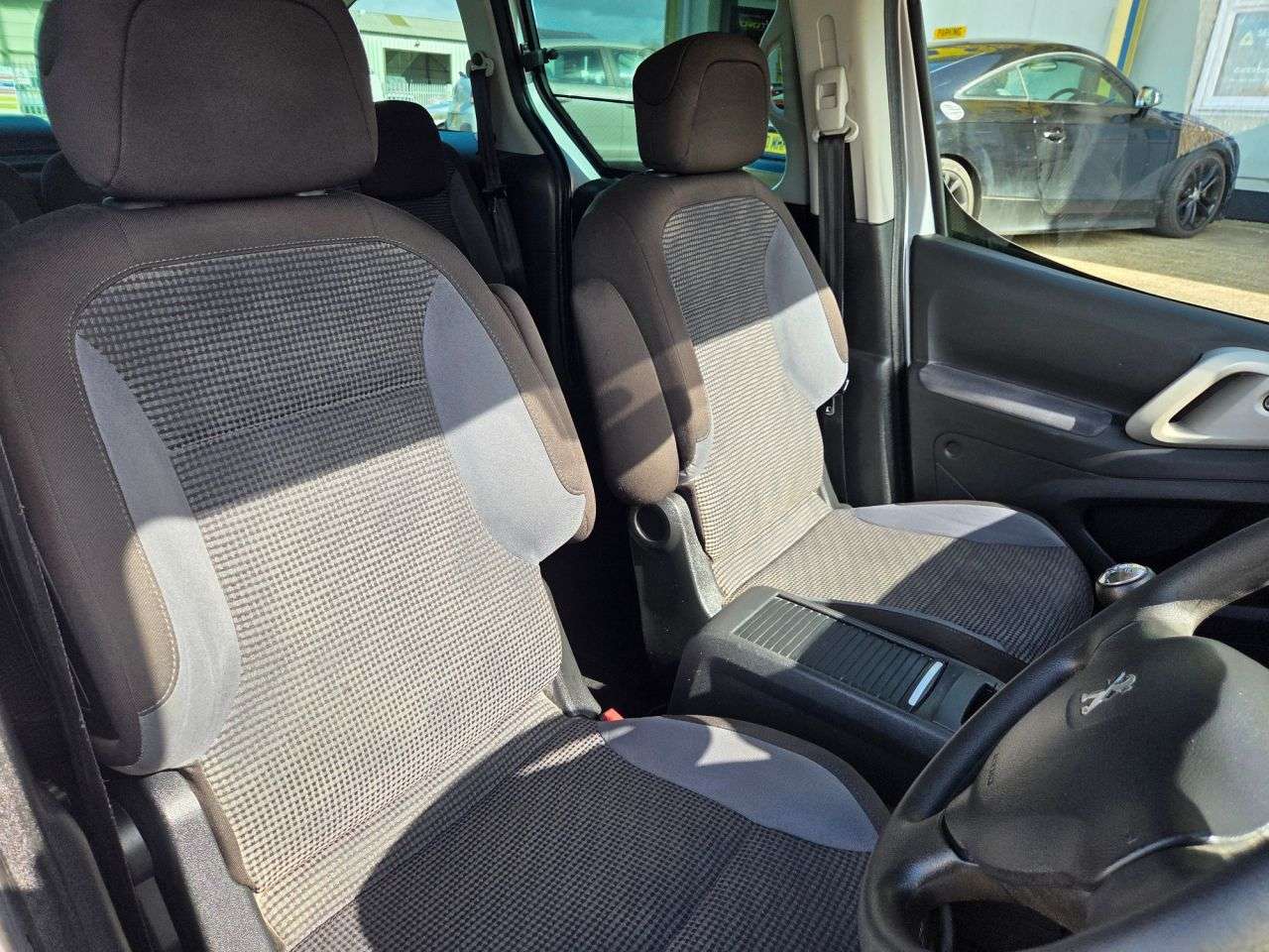 2014 PEUGEOT PARTNER TEPEE 2014 PEUGEOT PARTNER TEPEE