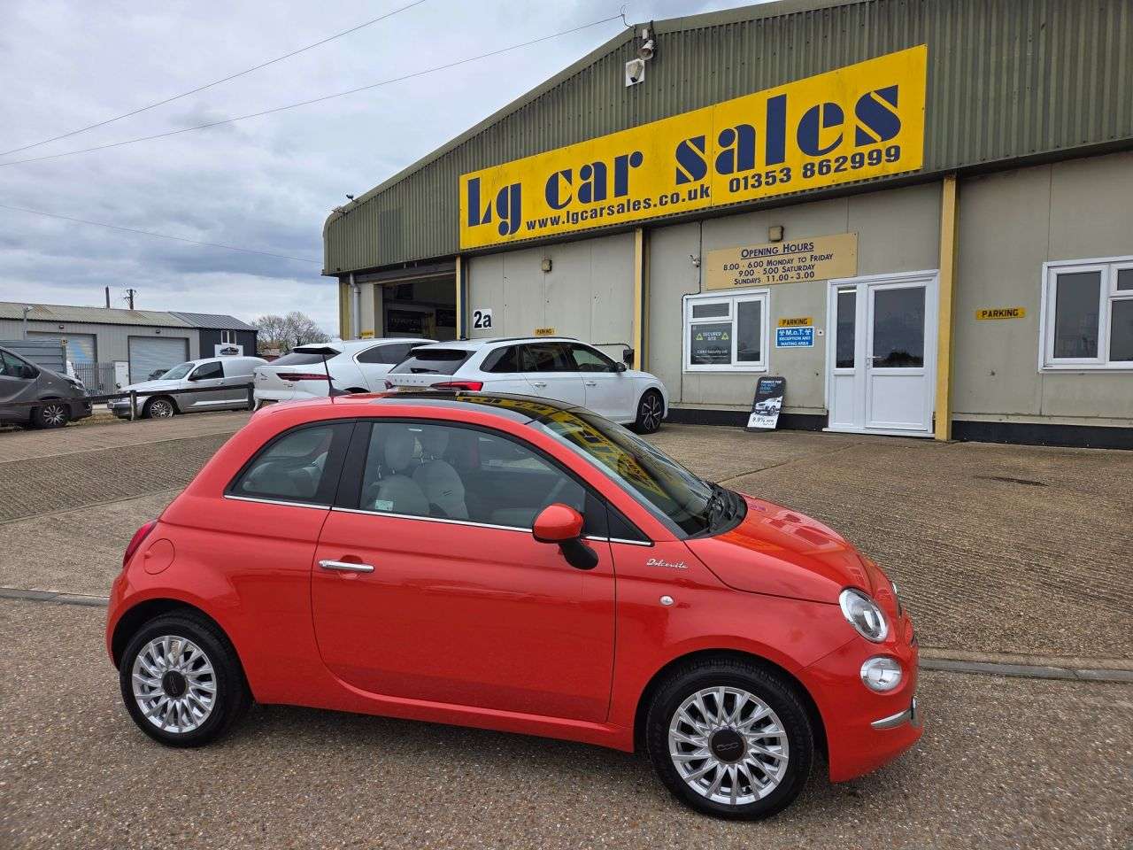 A 2023 FIAT 500 1.0 MHEV Dolcevita Hatchback 3dr Petrol Manual Euro 6 (s/s) (70 bhp) A 2023 FIAT 500 1.0 MHEV Dolcevita Hatchback 3dr Petrol Manual Euro 6 (s/s) (70 bhp)