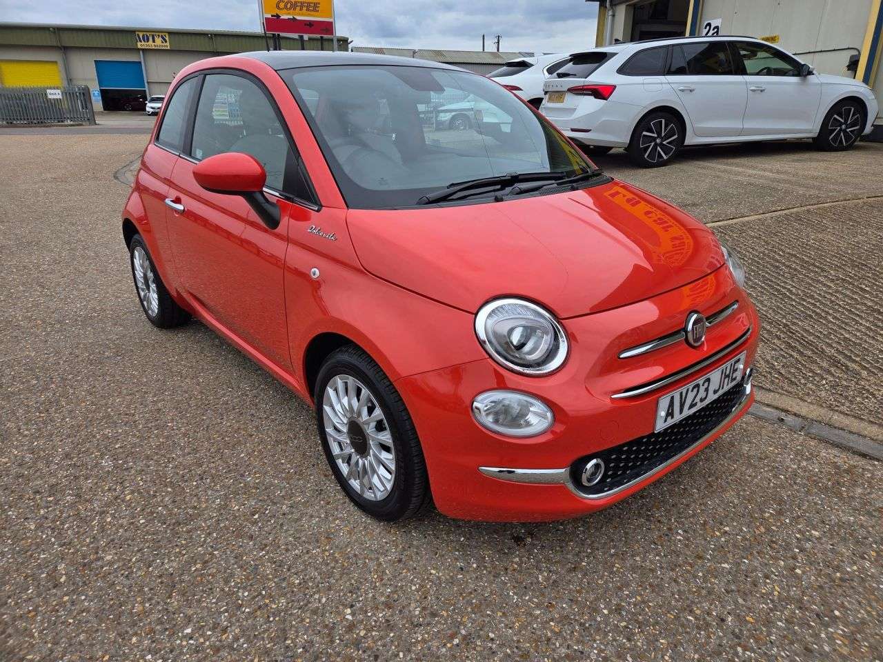 A 2023 FIAT 500 1.0 MHEV Dolcevita Hatchback 3dr Petrol Manual Euro 6 (s/s) (70 bhp) A 2023 FIAT 500 1.0 MHEV Dolcevita Hatchback 3dr Petrol Manual Euro 6 (s/s) (70 bhp)