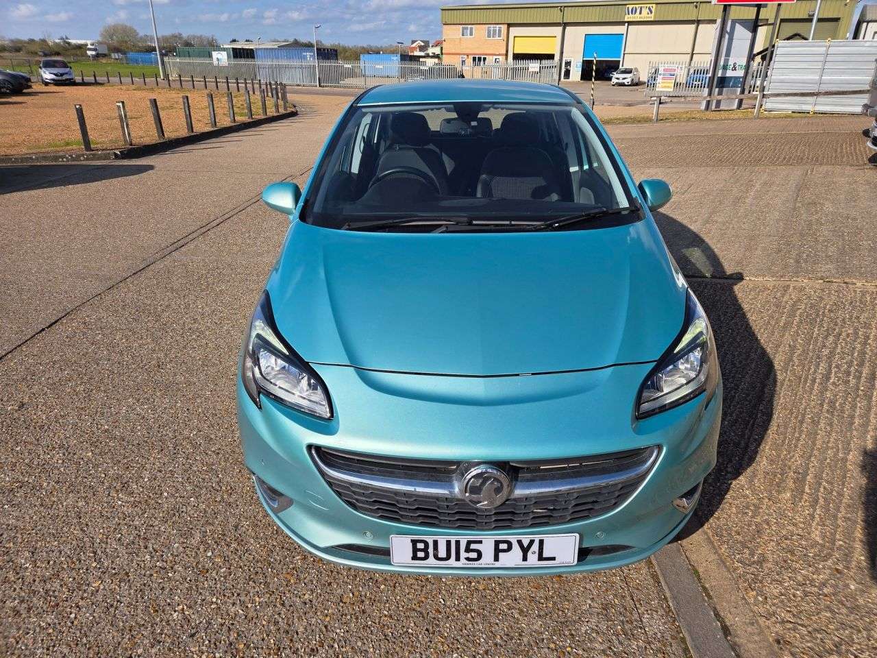 A 2015 VAUXHALL CORSA 1.4i ecoFLEX SE Hatchback 5dr Petrol Manual Euro 6 (90 ps) A 2015 VAUXHALL CORSA 1.4i ecoFLEX SE Hatchback 5dr Petrol Manual Euro 6 (90 ps)