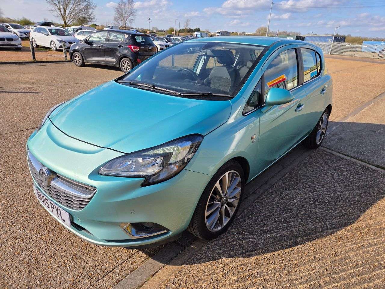 A 2015 VAUXHALL CORSA 1.4i ecoFLEX SE Hatchback 5dr Petrol Manual Euro 6 (90 ps) A 2015 VAUXHALL CORSA 1.4i ecoFLEX SE Hatchback 5dr Petrol Manual Euro 6 (90 ps)