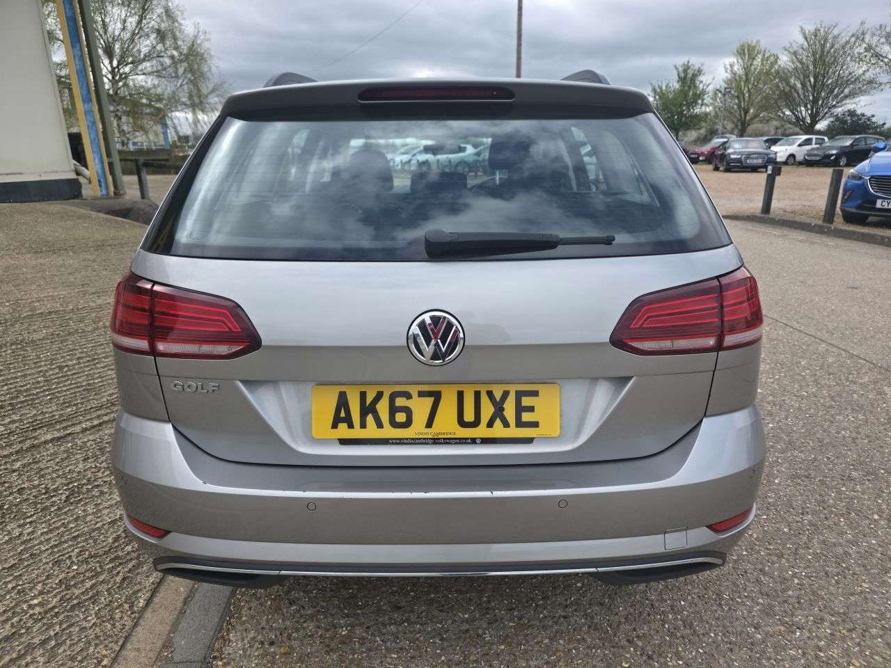 2017 VOLKSWAGEN GOLF 2017 VOLKSWAGEN GOLF