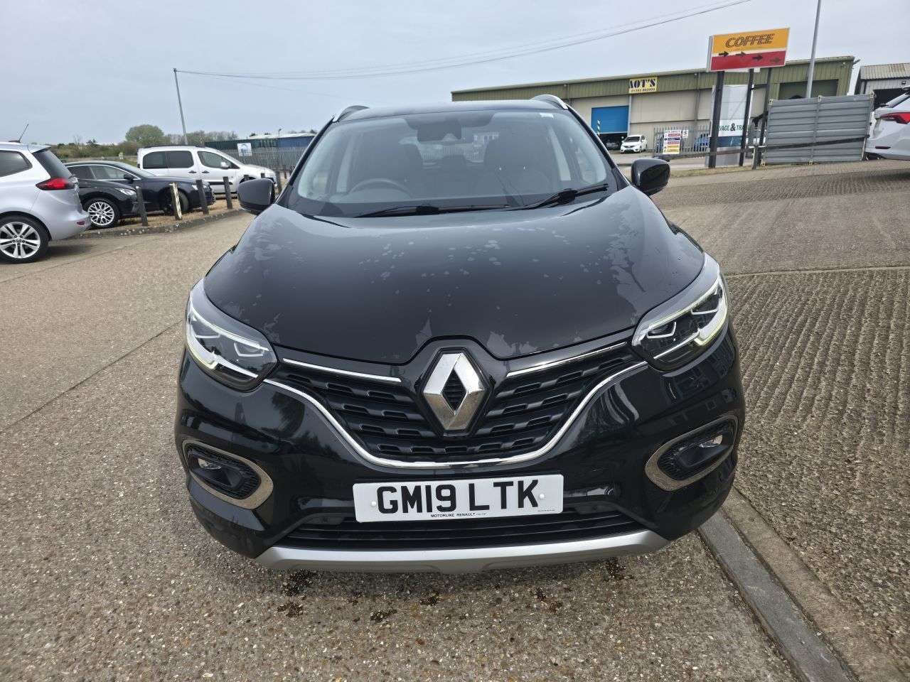 A 2019 RENAULT KADJAR 1.5 Blue dCi S Edition SUV 5dr Diesel Manual Euro 6 (s/s) (115 ps) A 2019 RENAULT KADJAR 1.5 Blue dCi S Edition SUV 5dr Diesel Manual Euro 6 (s/s) (115 ps)