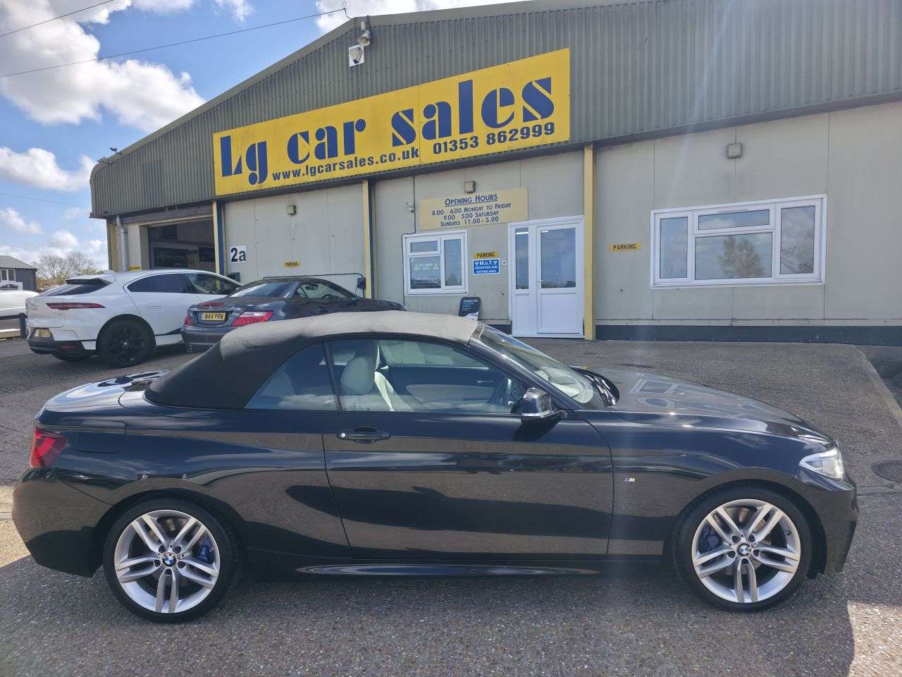 A 2016 BMW 2 SERIES 1.5 218i M Sport Convertible 2dr Petrol Manual Euro 6 (s/s) (136 ps) A 2016 BMW 2 SERIES 1.5 218i M Sport Convertible 2dr Petrol Manual Euro 6 (s/s) (136 ps)