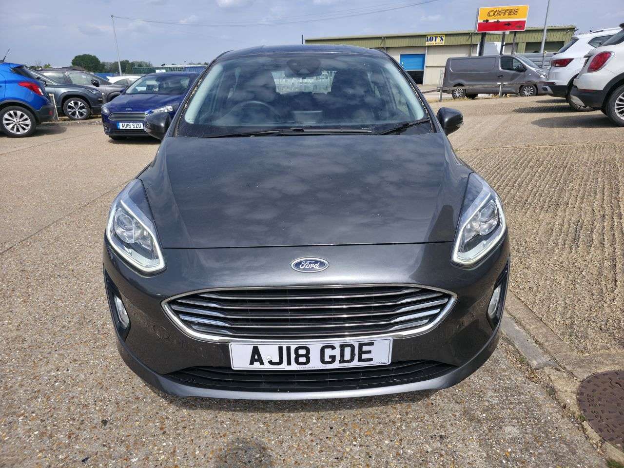 A 2018 FORD FIESTA 1.0T EcoBoost Zetec Hatchback 5dr Petrol Manual Euro 6 (s/s) (100 ps) A 2018 FORD FIESTA 1.0T EcoBoost Zetec Hatchback 5dr Petrol Manual Euro 6 (s/s) (100 ps)