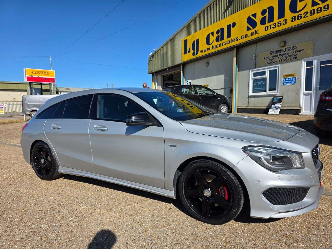 A 2015 MERCEDES-BENZ CLA 2.0 CLA250 Engineered by AMG Shooting Brake 5dr Petrol 7G-DCT 4MATIC Euro 6 A 2015 MERCEDES-BENZ CLA 2.0 CLA250 Engineered by AMG Shooting Brake 5dr Petrol 7G-DCT 4MATIC Euro 6