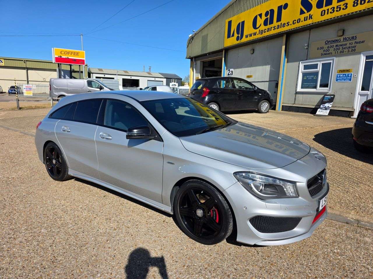 A 2015 MERCEDES-BENZ CLA 2.0 CLA250 Engineered by AMG Shooting Brake 5dr Petrol 7G-DCT 4MATIC Euro 6 A 2015 MERCEDES-BENZ CLA 2.0 CLA250 Engineered by AMG Shooting Brake 5dr Petrol 7G-DCT 4MATIC Euro 6