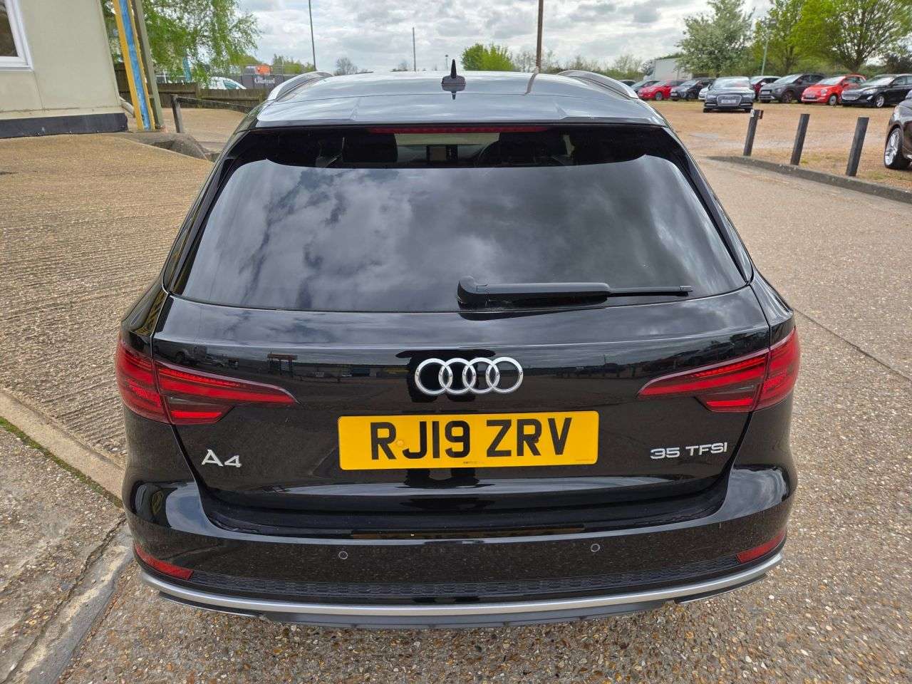 2019 AUDI A4 AVANT 2019 AUDI A4 AVANT