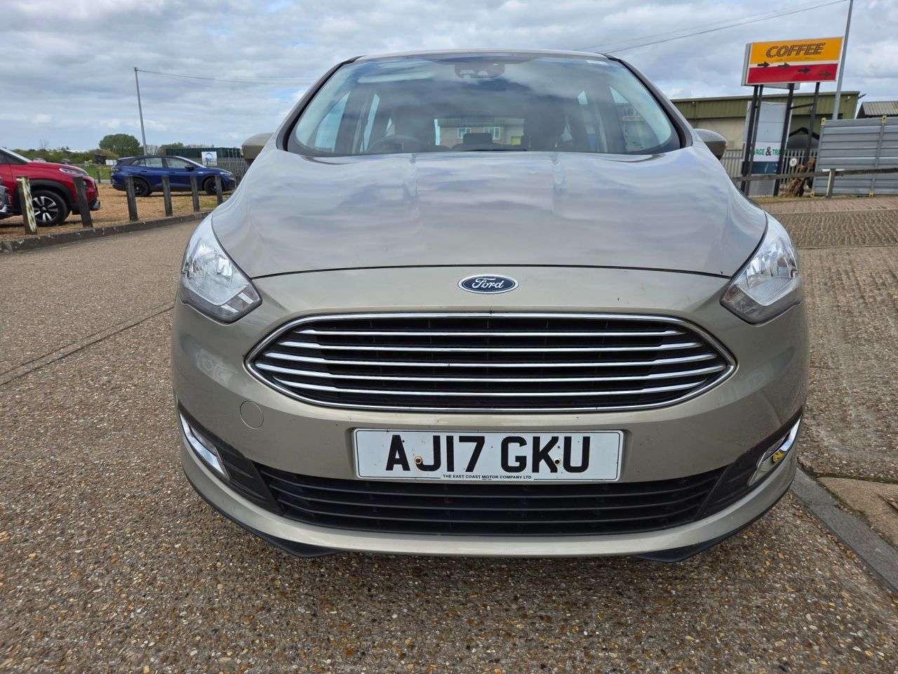 A 2017 FORD C-MAX 1.0T EcoBoost Titanium MPV 5dr Petrol Manual Euro 6 (s/s) (125 ps) A 2017 FORD C-MAX 1.0T EcoBoost Titanium MPV 5dr Petrol Manual Euro 6 (s/s) (125 ps)