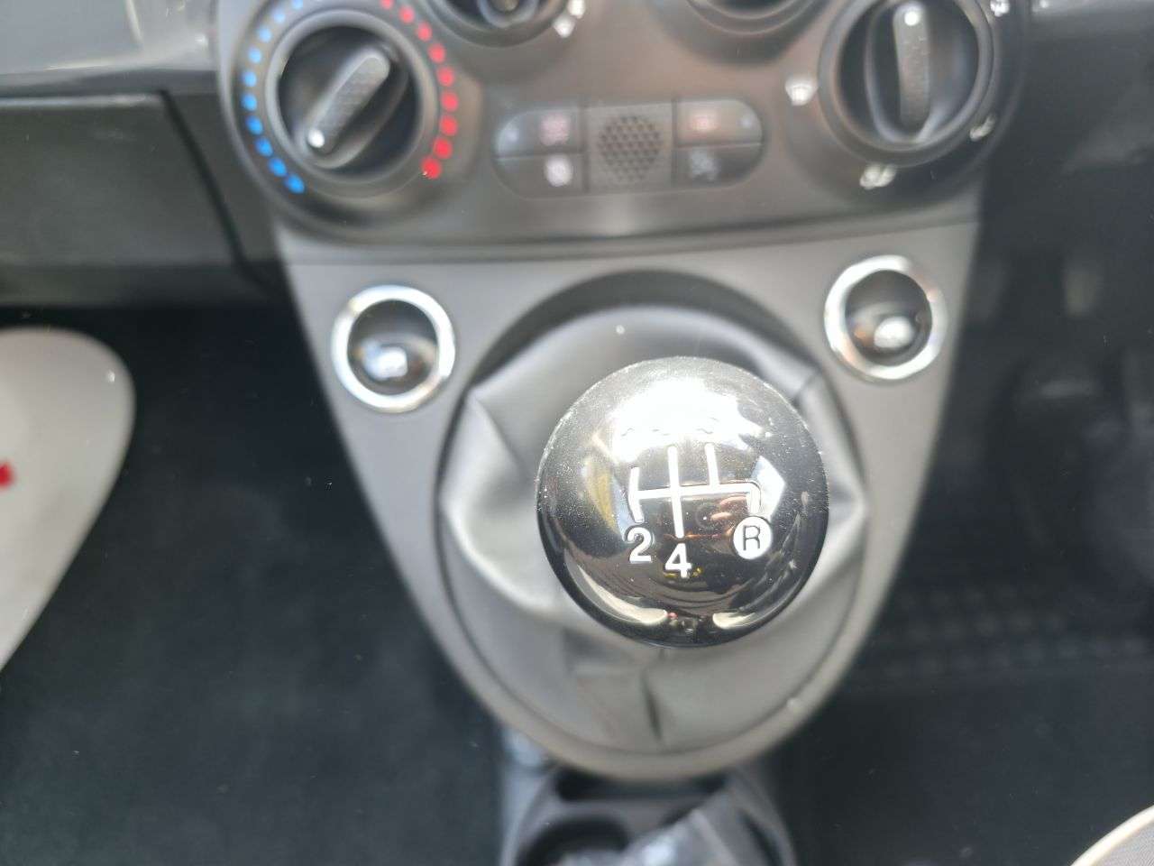 2018 FIAT 500 2018 FIAT 500