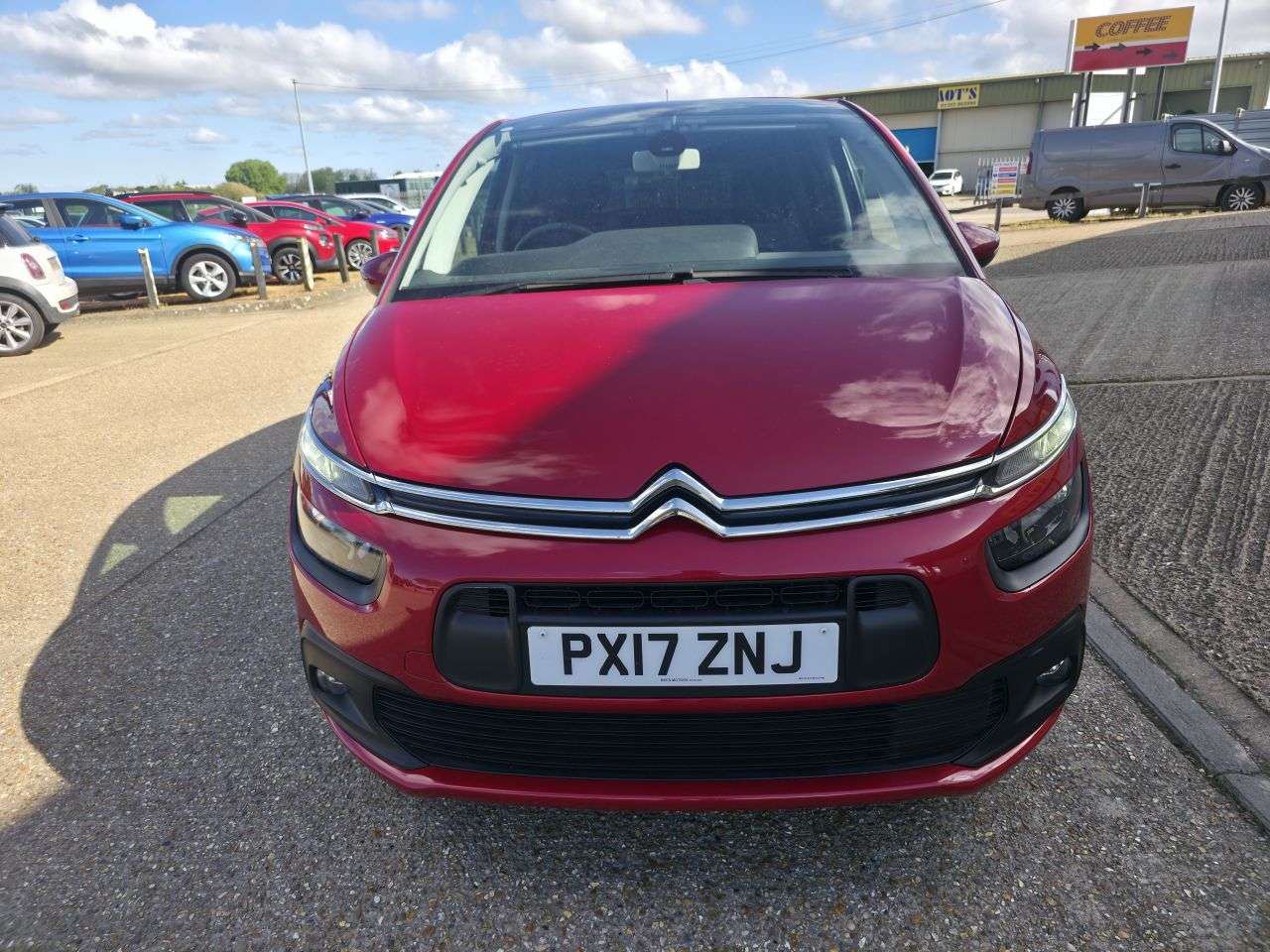 A 2017 CITROEN C4 PICASSO 1.6 BlueHDi Touch Edition MPV 5dr Diesel Manual Euro 6 (s/s) (100 ps) A 2017 CITROEN C4 PICASSO 1.6 BlueHDi Touch Edition MPV 5dr Diesel Manual Euro 6 (s/s) (100 ps)