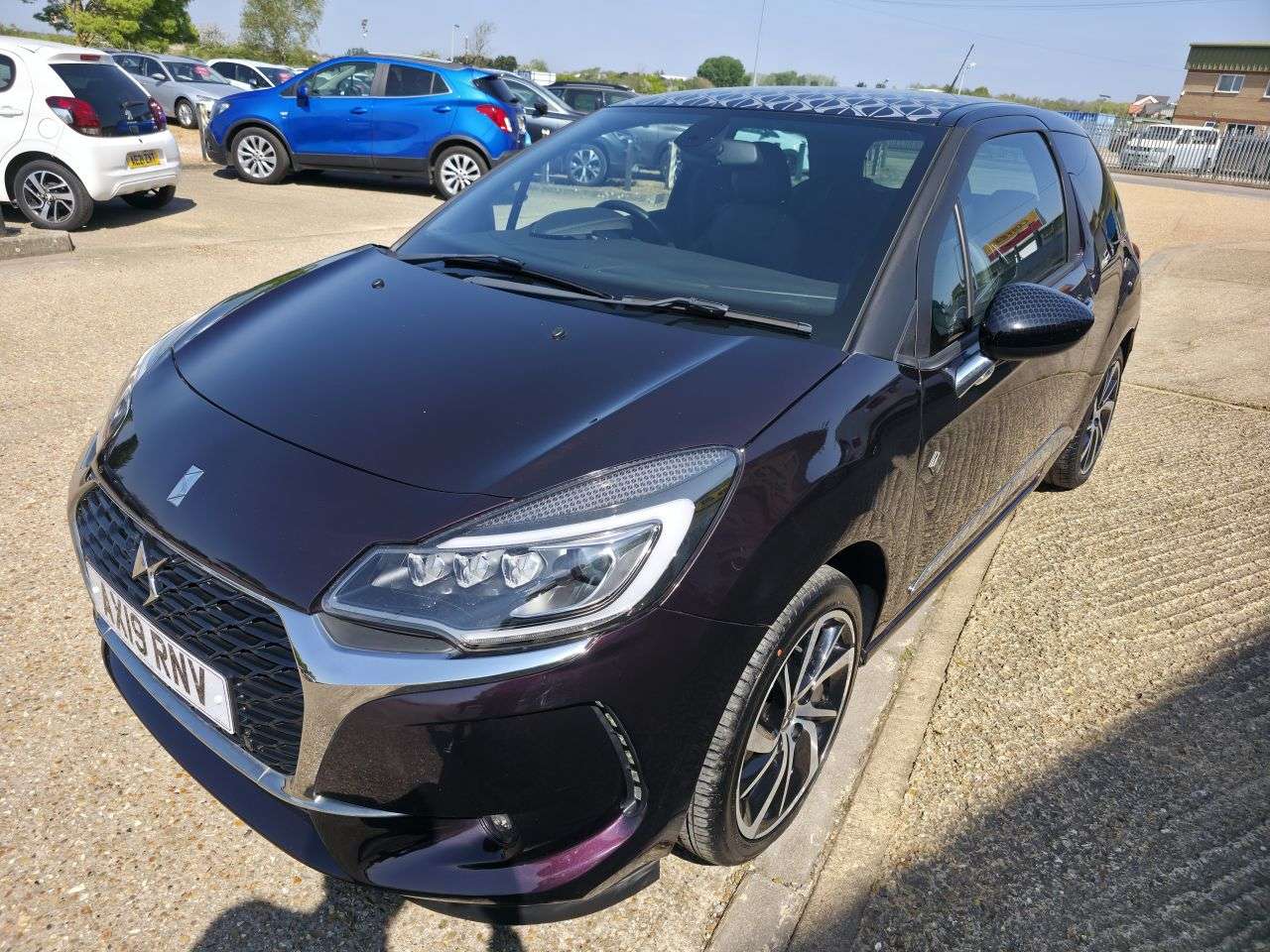 A 2019 DS AUTOMOBILES DS 3 1.2 PureTech Forever Hatchback 3dr Petrol EAT6 Euro 6 (s/s) (110 ps) A 2019 DS AUTOMOBILES DS 3 1.2 PureTech Forever Hatchback 3dr Petrol EAT6 Euro 6 (s/s) (110 ps)