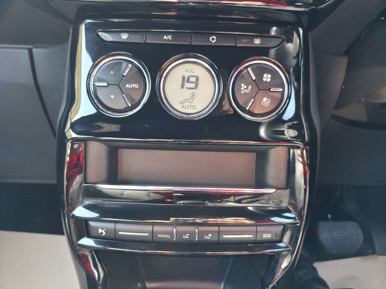 2019 DS AUTOMOBILES DS 3 2019 DS AUTOMOBILES DS 3