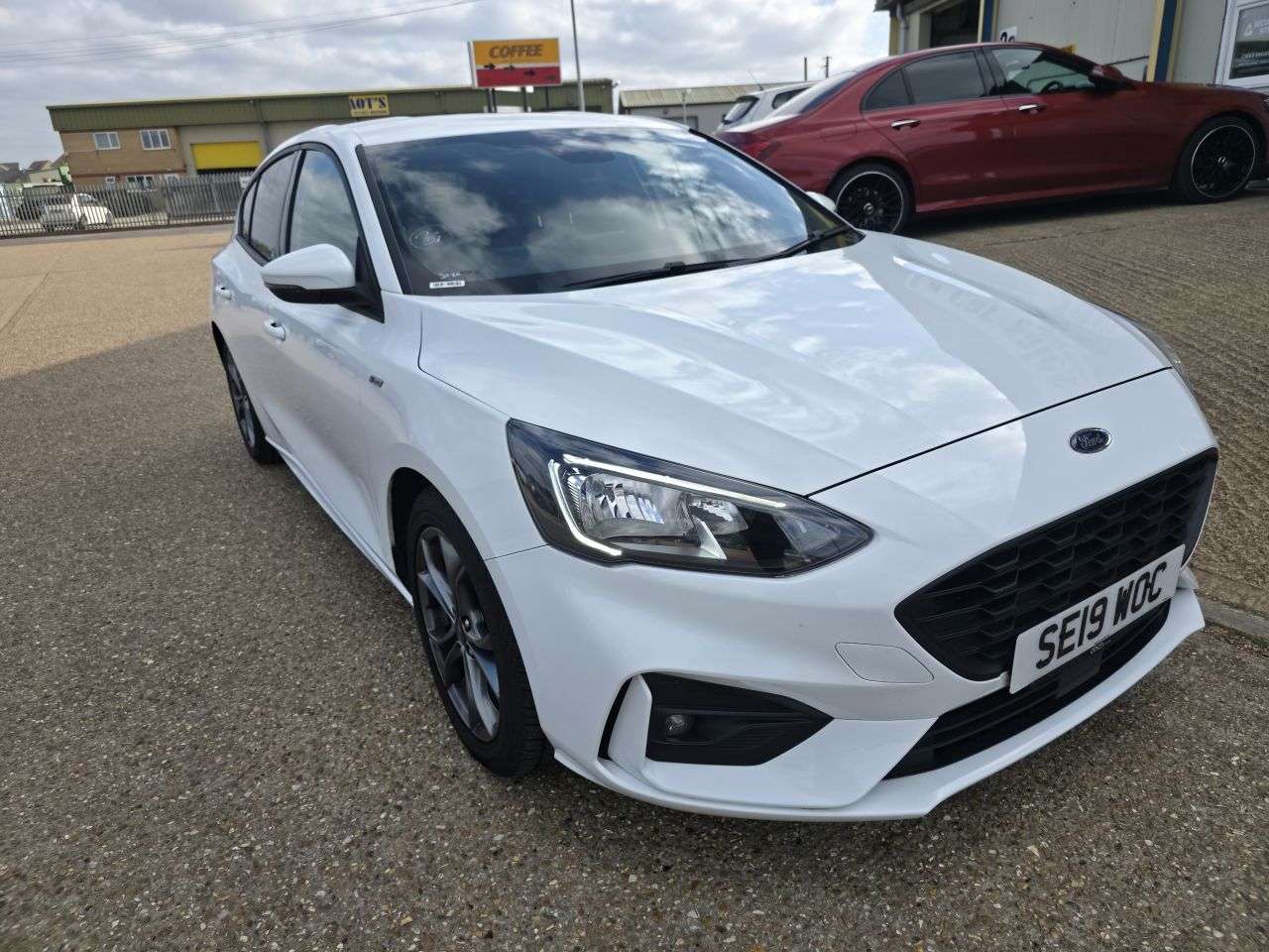 A 2019 FORD FOCUS 1.0T EcoBoost ST-Line Hatchback 5dr Petrol Manual Euro 6 (s/s) (125 ps) A 2019 FORD FOCUS 1.0T EcoBoost ST-Line Hatchback 5dr Petrol Manual Euro 6 (s/s) (125 ps)
