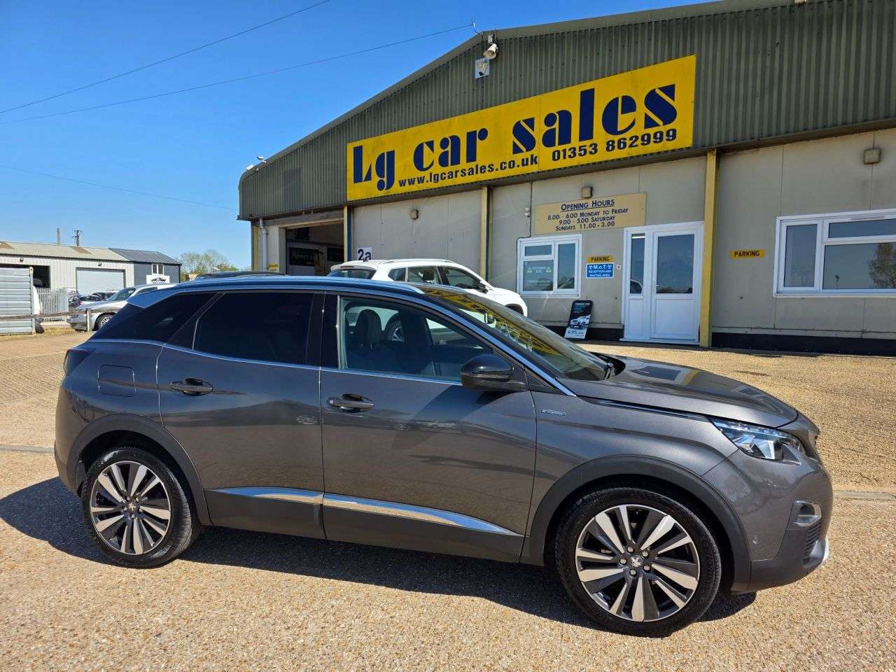 A 2018 PEUGEOT 3008 1.5 BlueHDi GT Line Premium SUV 5dr Diesel Manual Euro 6 (s/s) (130 ps) A 2018 PEUGEOT 3008 1.5 BlueHDi GT Line Premium SUV 5dr Diesel Manual Euro 6 (s/s) (130 ps)