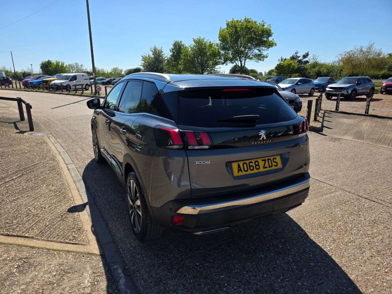 2018 PEUGEOT 3008 2018 PEUGEOT 3008