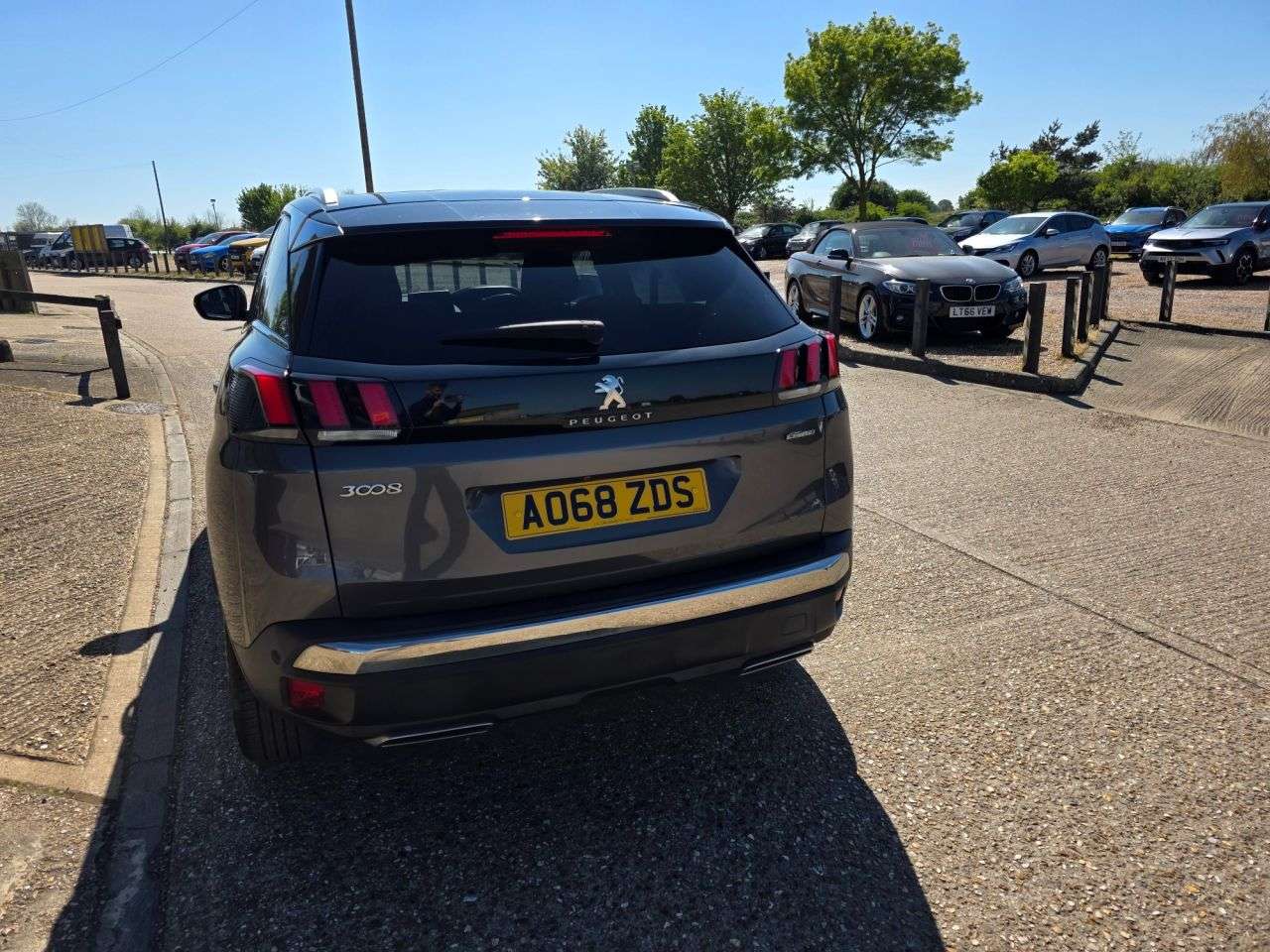 2018 PEUGEOT 3008 2018 PEUGEOT 3008