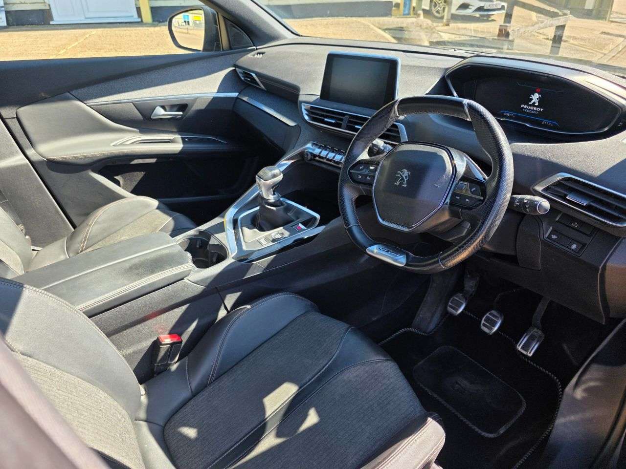 2018 PEUGEOT 3008 2018 PEUGEOT 3008