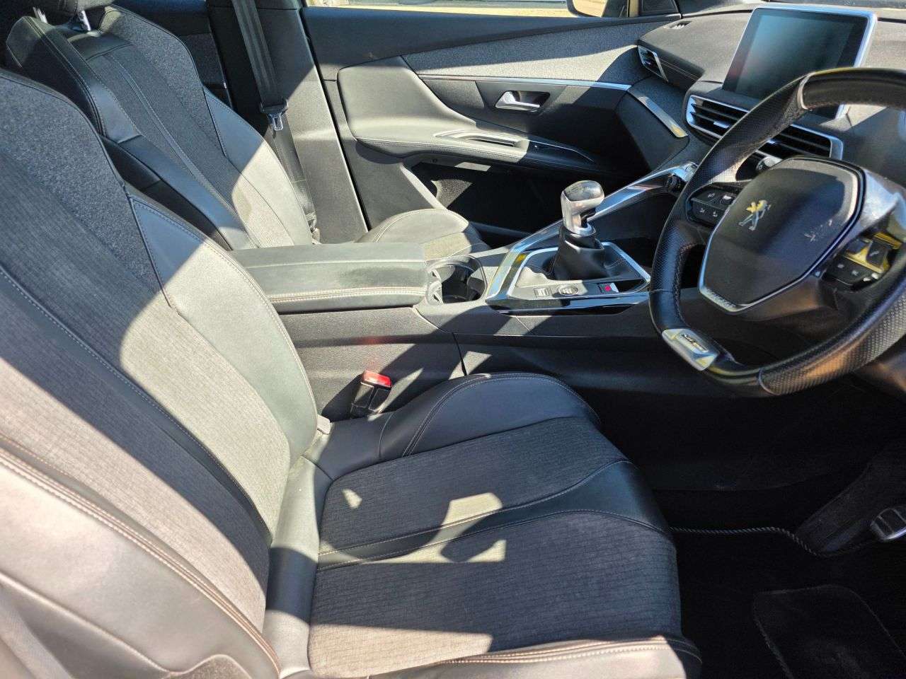 2018 PEUGEOT 3008 2018 PEUGEOT 3008