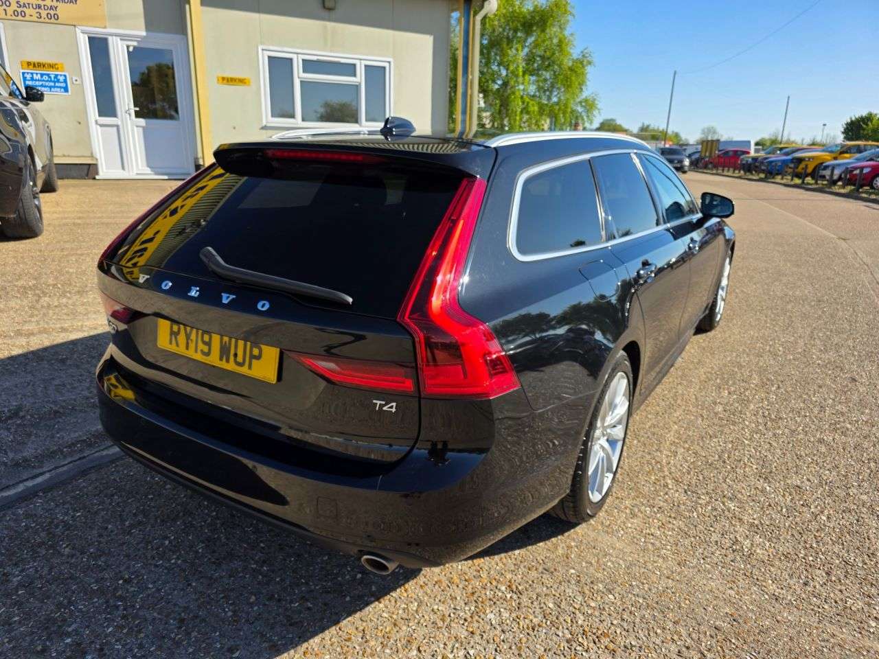 2019 VOLVO V90 2019 VOLVO V90